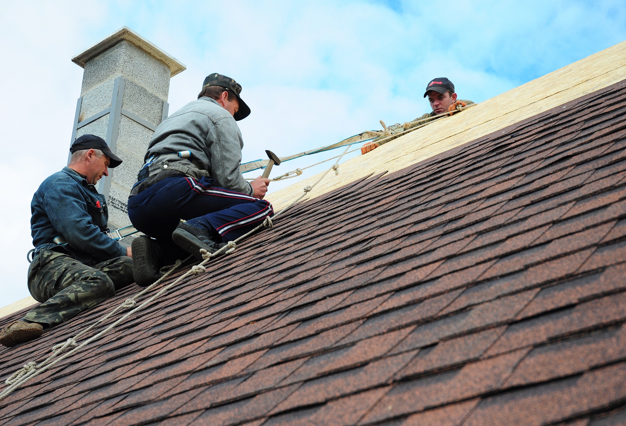 Roof repair service: Tips to Choose the Best Roofing Repair Service