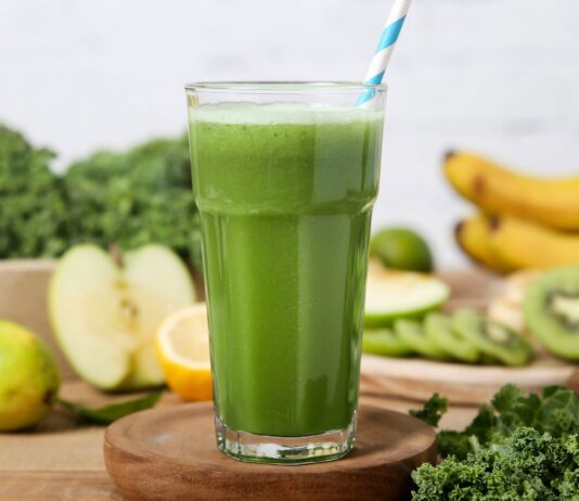 glowing green smoothie