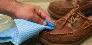 how to clean Sperrys
